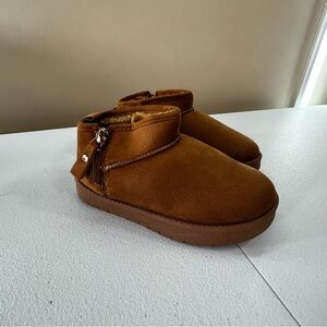 Aspen Mini Side-Zip Faux Shearling Ankle Boots Little Girls Size 12 Brown Warm
